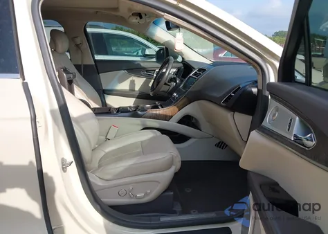 2016 Lincoln Mkx Reserve z USA, uszkodzony, nr VIN 2LMPJ8LP0GBL20866